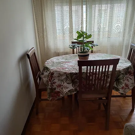 De Lucia Apartment *